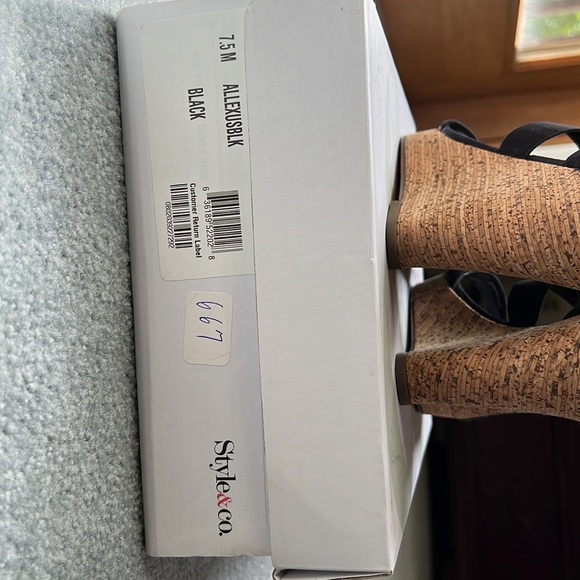 Style & Co. Allexus Black Wedge Heels - Picture 7 of 7